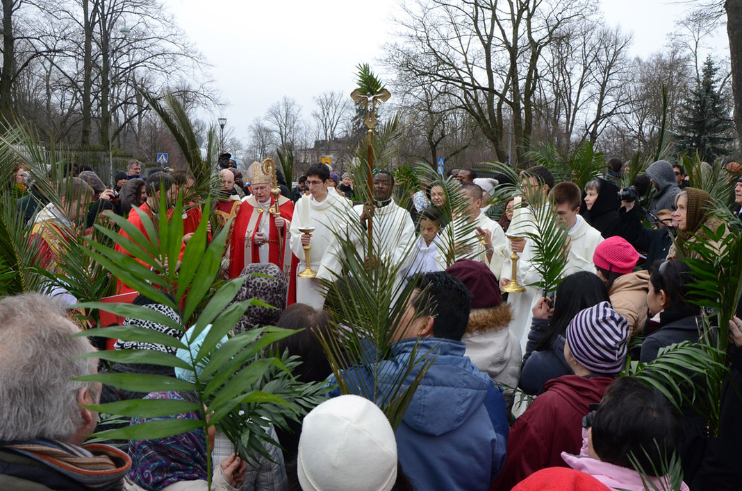 Pääsiäinen lähestyy – myös liturgiassa | Katolinen kirkko Suomessa